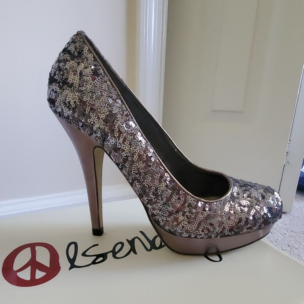 Olsenboye Pewter Heels